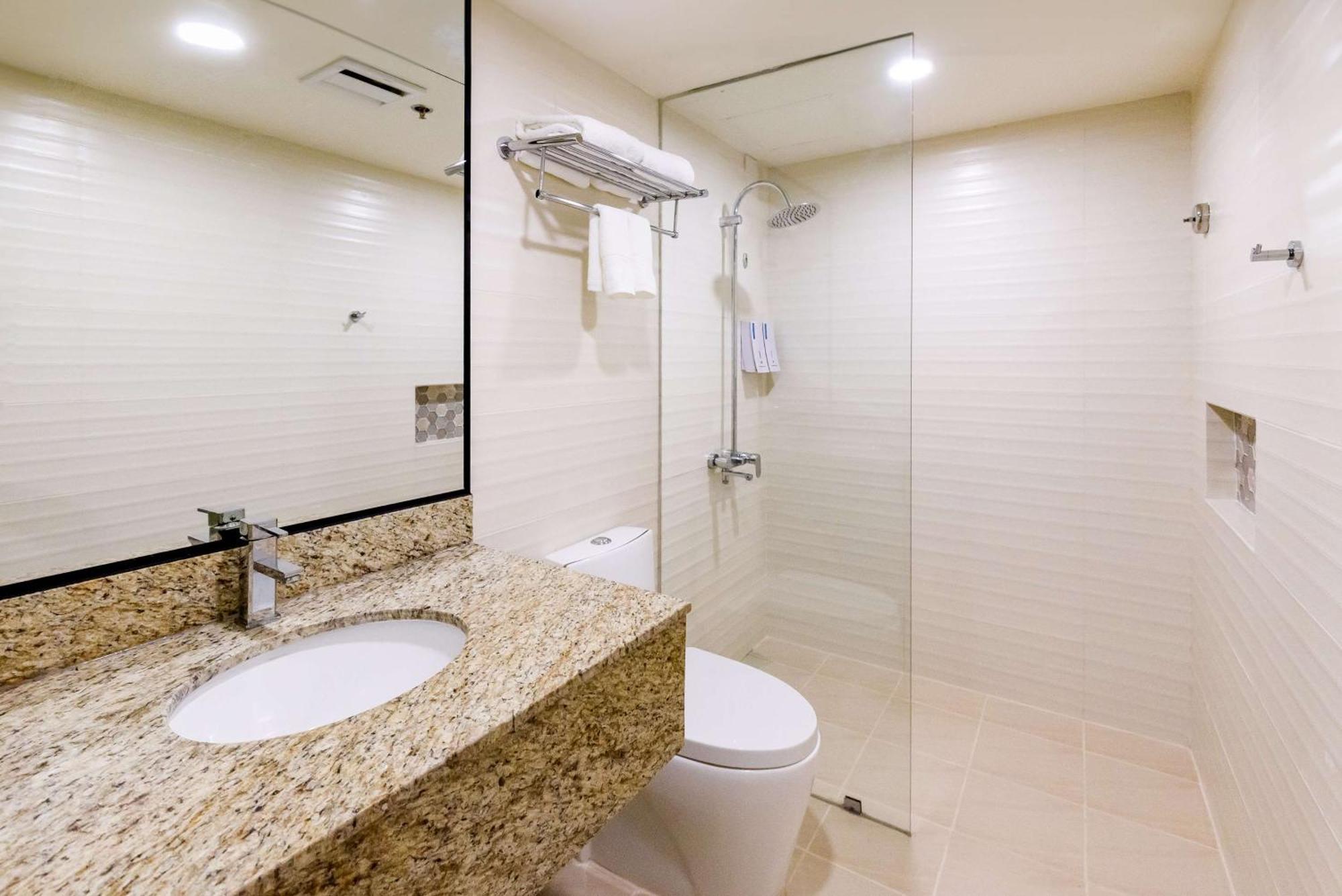 Surestay Plus By Best Western Cebu City Exterior foto